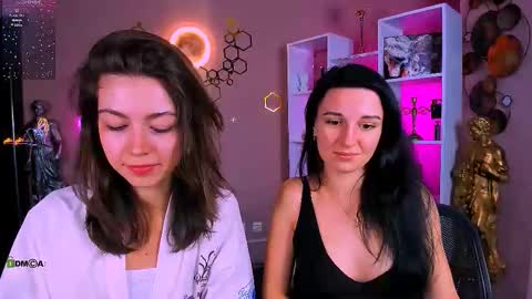 Snapshot of kitniss_dreamy chatting on 10.01.25 kitniss online show from 10.01.25