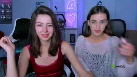 Snapshot of kitniss_dreamy chatting on 10.10.25 kitniss online show from 10.10.25