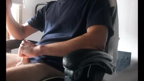 Snapshot of kitosssss chatting on 04.05.26 Steve Cocks online show from 04.05.26