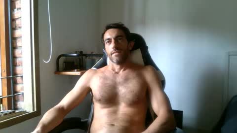 Snapshot of kitosssss chatting on 04.25.26 Steve Cocks online show from 04.25.26