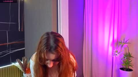 The sexy fox Kitsune online show from 10.23.25