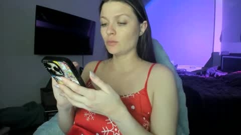 Serina Chan online show from 12.22.24