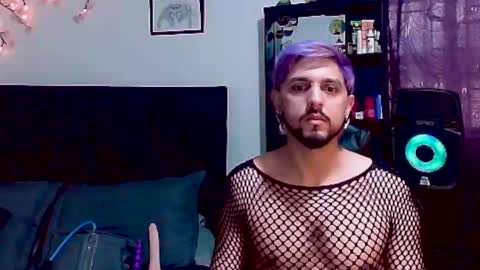 Snapshot of kitsuneshadow22 chatting on 10.03.25 Alejandro online show from 10.03.25