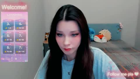 Snapshot of kitten_alisa chatting on 11.07.25 Alissa online show from 11.07.25