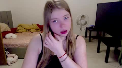 Jennyblonde and Emmabrunette online show from 10.25.25