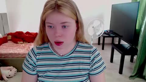 Jennyblonde and Emmabrunette online show from 02.23.26