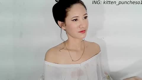 Snapshot of kitten_punches01 chatting on 09.14.25 kitten_punches01 online show from 09.14.25