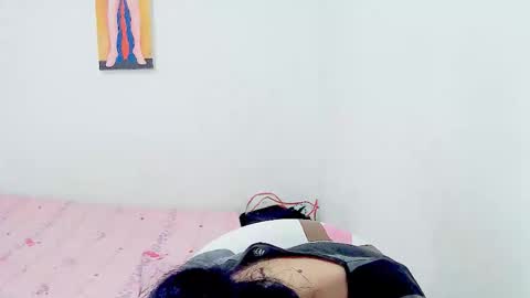 kitten_punches02 online show from 12.05.25