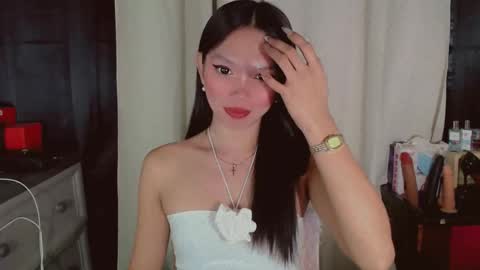 Snapshot of kitteylovesyou chatting on 04.18.26 KITTY online show from 04.18.26