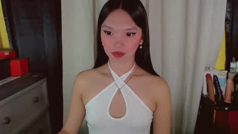 Snapshot of kitteylovesyou chatting on 04.27.26 KITTY online show from 04.27.26