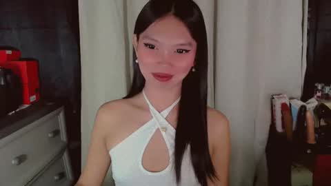 Snapshot of kitteylovesyou chatting on 05.05.26 KITTY online show from 05.05.26
