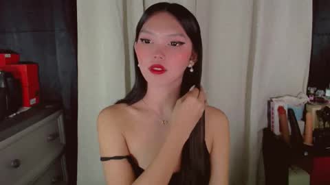 Snapshot of kitteylovesyou chatting on 05.06.26 KITTY online show from 05.06.26