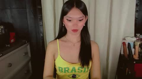 Snapshot of kitteylovesyou chatting on 05.15.26 KITTY online show from 05.15.26