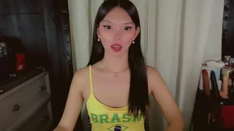 Snapshot of kitteylovesyou chatting on 05.16.26 KITTY online show from 05.16.26