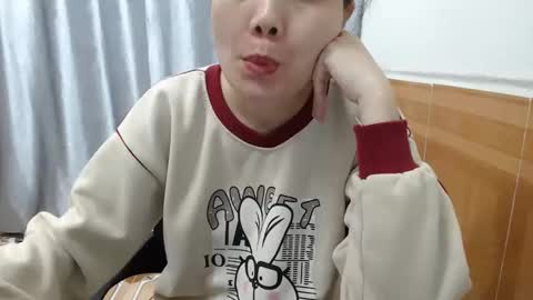 Snapshot of kitti_baby2x chatting on 01.19.26 kitti_baby2x online show from 01.19.26