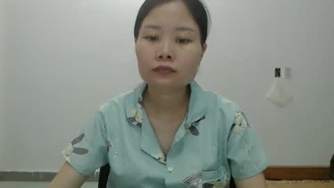 Snapshot of kitti_baby2x chatting on 04.15.26 kitti_baby2x online show from 04.15.26