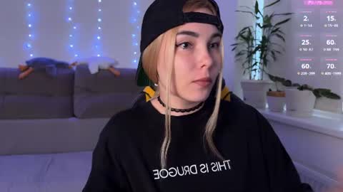 Snapshot of kittie_bear chatting on 07.02.26 Veronica online show from 07.02.26