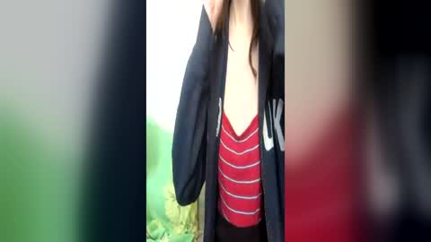 Snapshot of kittie_creme chatting on 06.20.26 Kittie Creme online show from 06.20.26