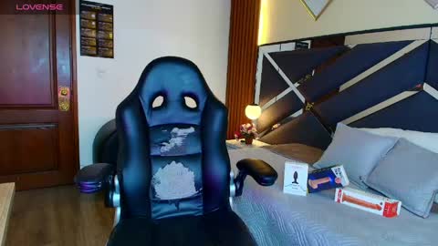 Snapshot of kittie_vixen chatting on 04.30.26 Kittie Vixen online show from 04.30.26