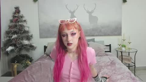 Snapshot of kitttywhisper chatting on 02.11.26 kitttywhisper online show from 02.11.26