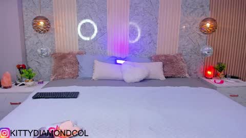 Snapshot of kitty__diamond_ chatting on 04.12.26 kitty__diamond_ online show from 04.12.26