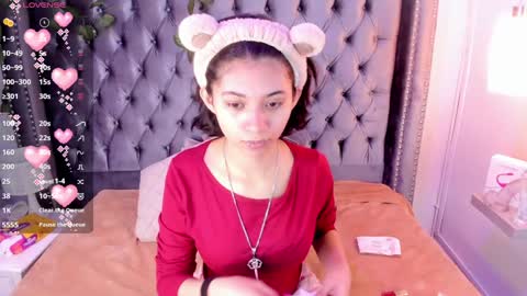 Camila online show from 01.04.25