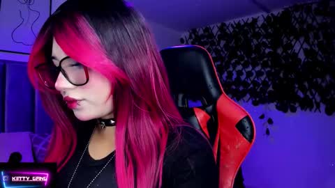 Camila online show from 02.11.26