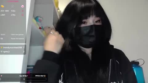 Snapshot of kitty_krush chatting on 09.11.25 Kitty online show from 09.11.25