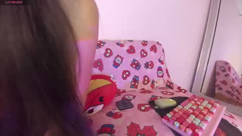 Snapshot of kitty_kryss chatting on 07.04.26 kitty_kryss online show from 07.04.26