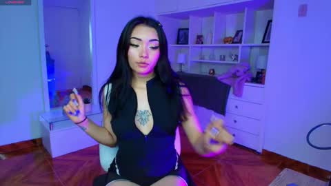 Kitty online show from 11.18.25