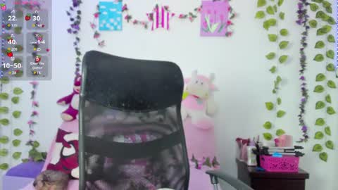 Snapshot of kitty_moon2 chatting on 06.27.26 Kitty online show from 06.27.26