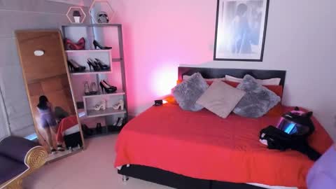 Kitty online show from 11.10.25