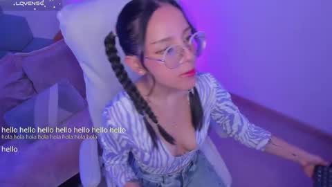 Snapshot of kitty_patitas_suavess chatting on 06.17.26 Kitty online show from 06.17.26
