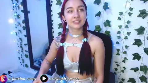 Snapshot of kitty_saenz chatting on 02.15.25 Kitty Saenz online show from 02.15.25