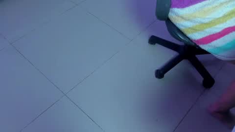 Snapshot of kitty_violet11 chatting on 04.29.26 kitty_violet11 online show from 04.29.26