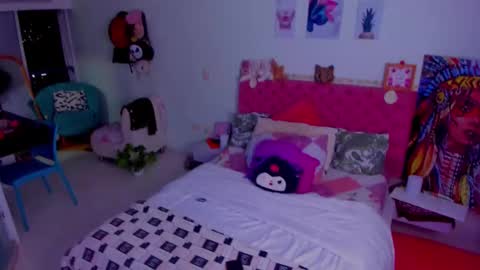 KittyChanel online show from 12.14.25