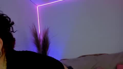 Snapshot of kittycute_cg chatting on 01.14.25 Jenn online show from 01.14.25