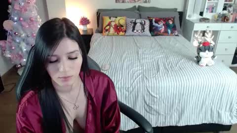 Isabel online show from 12.18.25