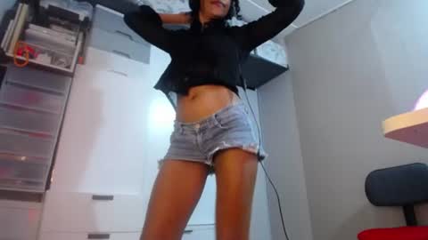 Snapshot of kittykatss chatting on 07.12.26 Viktoria online show from 07.12.26