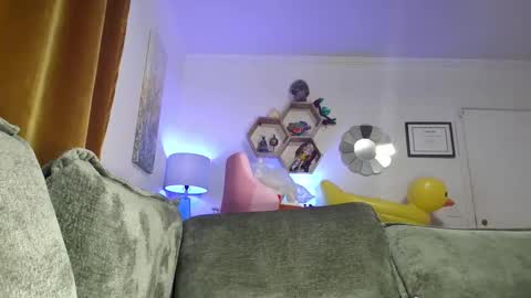 Kitty Kreams online show from 01.17.26