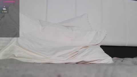 Monika online show from 12.19.25