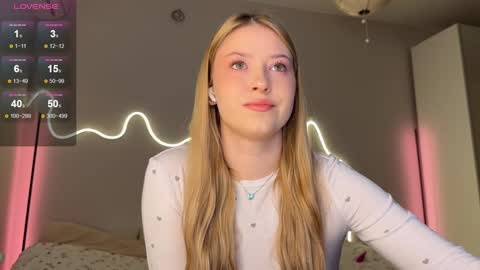 Monika online show from 02.08.26