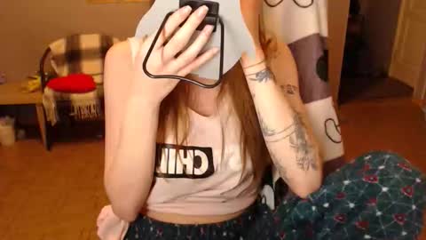 KittyloveMoon online show from 04.15.26