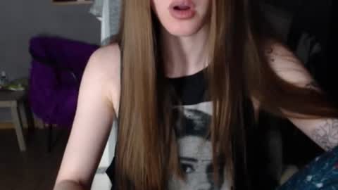 Snapshot of kittylovemoon chatting on 06.15.26 KittyloveMoon online show from 06.15.26
