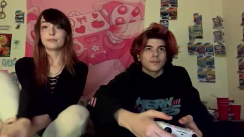 Snapshot of kittyme0ws chatting on 12.20.25 kitty online show from 12.20.25