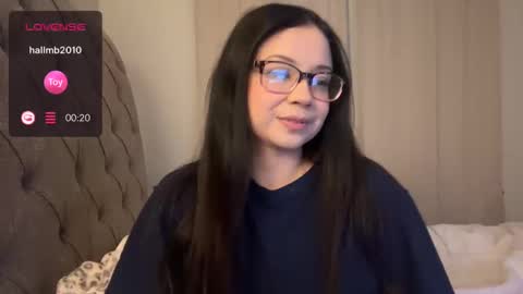 mia online show from 12.30.24