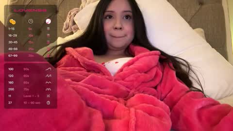 mia online show from 10.23.25