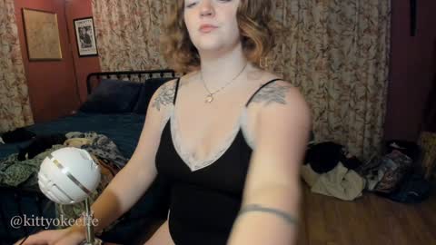 Snapshot of kittyokeeffe chatting on 01.02.25 Miss Kitty OKeeffe online show from 01.02.25
