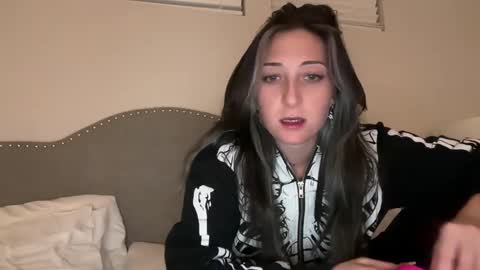 Snapshot of kittypurr79 chatting on 12.20.24 kittypurr79 online show from 12.20.24