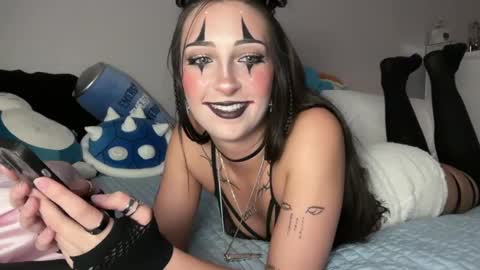 Snapshot of kittypurr79 chatting on 10.04.25 kittypurr79 online show from 10.04.25